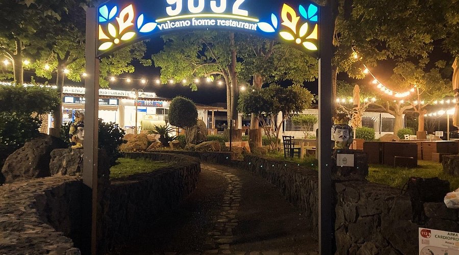 9852 Vulcano Home Restaurant
