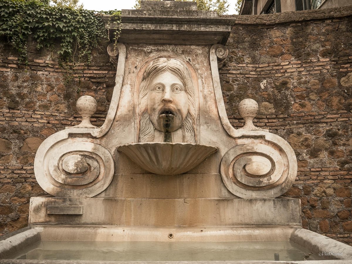 Fontana del mascherone