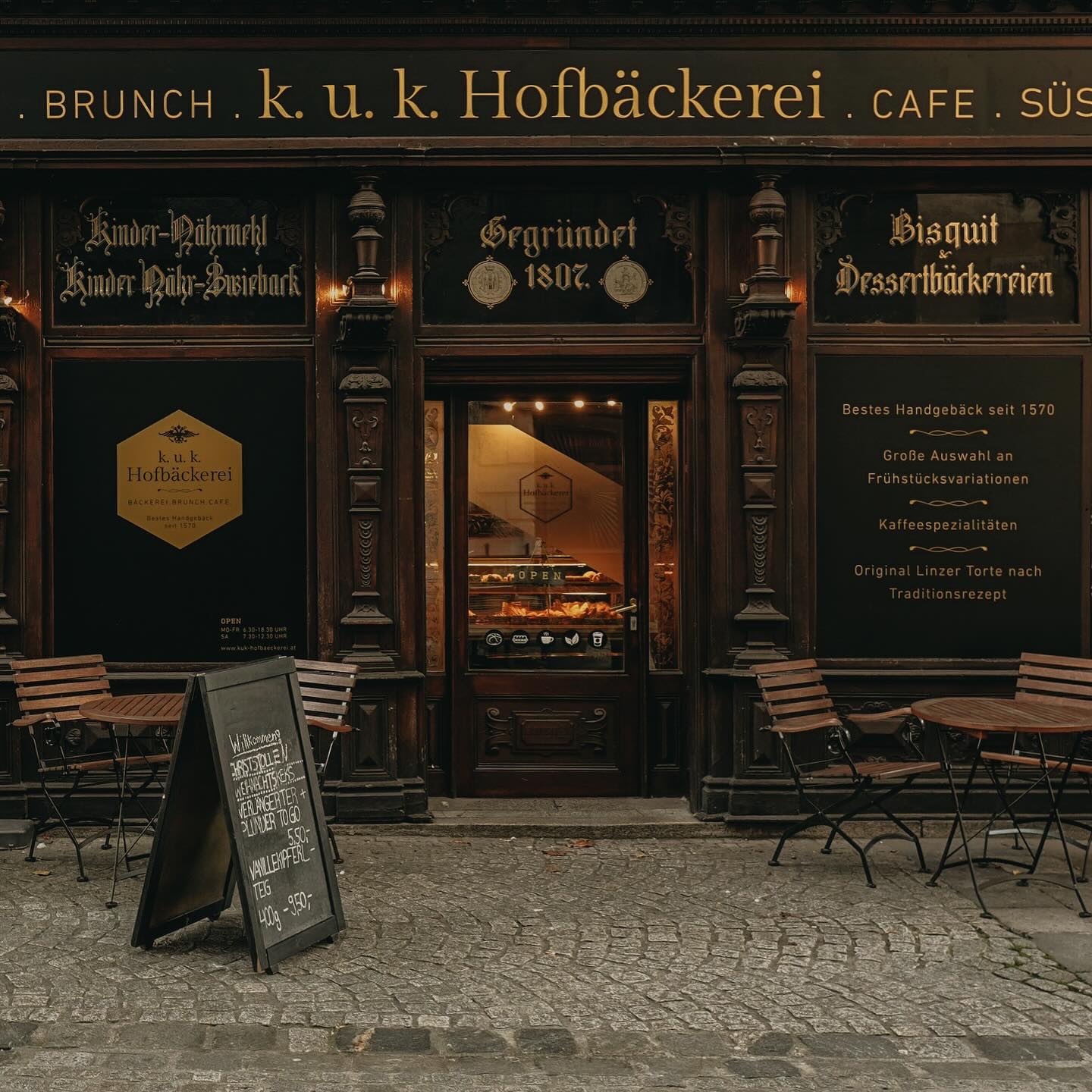 k.u.k. Hofbäckerei Café