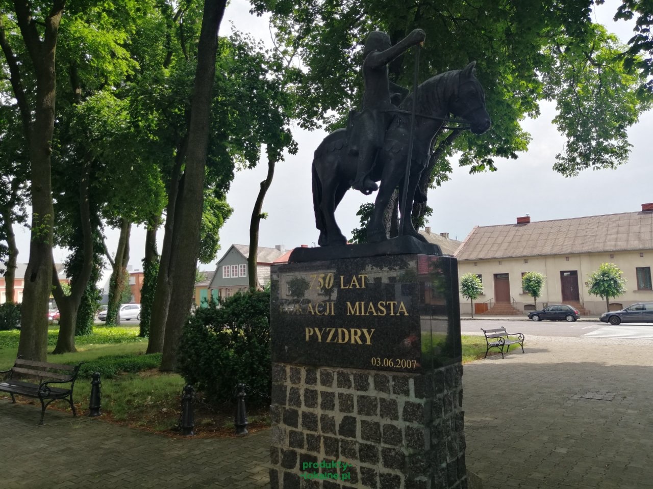 Pomnik Bolesława Pobożnego w Pyzdrach