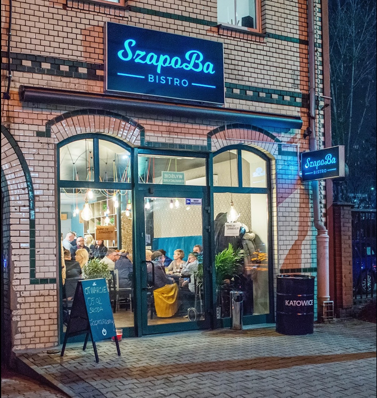 SzapoBa Bistro